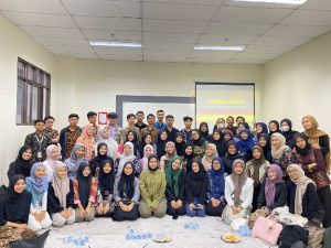 Read more about the article Kajian Politik: “Mengapa Syarat Kelulusan Sarjana Tidak Lagi Membuat Skripsi?”