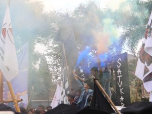 Read more about the article PGSD Bercerita: “Kemeriahan Arak-Arakan Wisuda di atas Bumi Siliwangi”